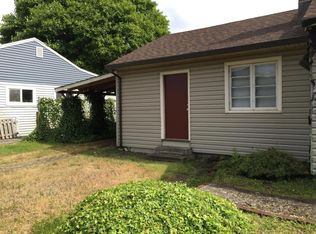 5215 3rd St, Tillamook, OR 97141