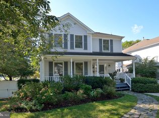 2300 Warren Ct, Silver Spring, MD 20910