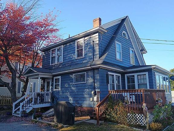 4th image of 25 Laurel St