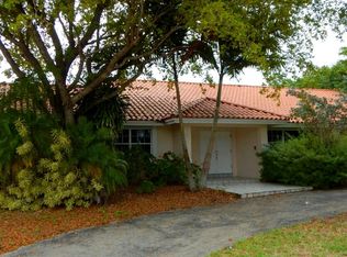 17540 SW 93rd Pl, Palmetto Bay, FL 33157