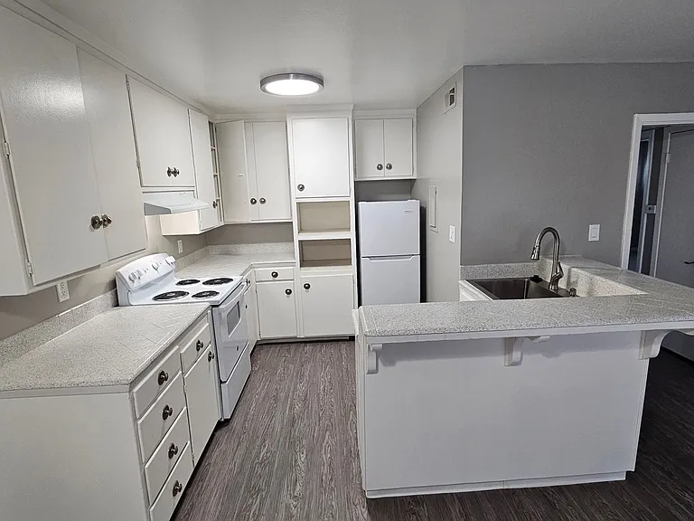 Arden Fair Apartments — Photo 40