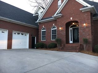 22 Mountain Brooke Dr, Carrollton, GA 30116