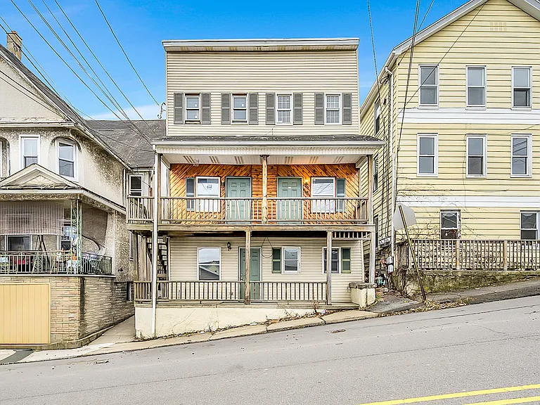 1009 W Lackawanna Ave #2 — Photo 1