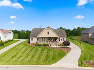 229 Forest Ln N, Blountville, TN 37617