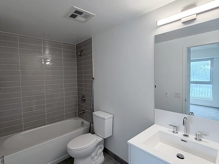 4010 Eglinton Ave W #222 — Photo 13
