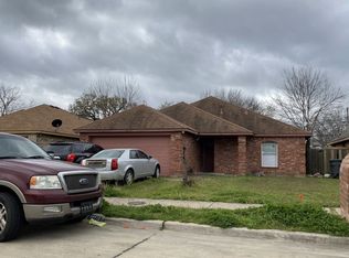 10118 Ekukpe Dr, Dallas, TX 75217
