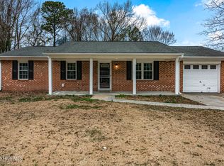 236 White Oak Blvd, Jacksonville, NC 28546