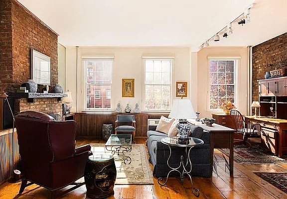 2nd image of 49 King St #7