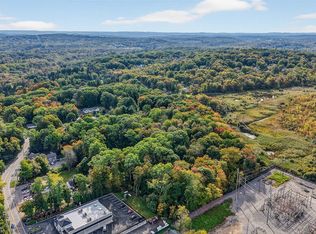 7 Anna Ln, Mahopac, NY 10541