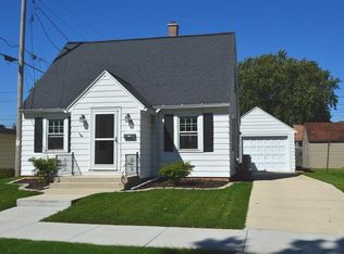 2212 Cleveland Ave, Sheboygan, WI 53081