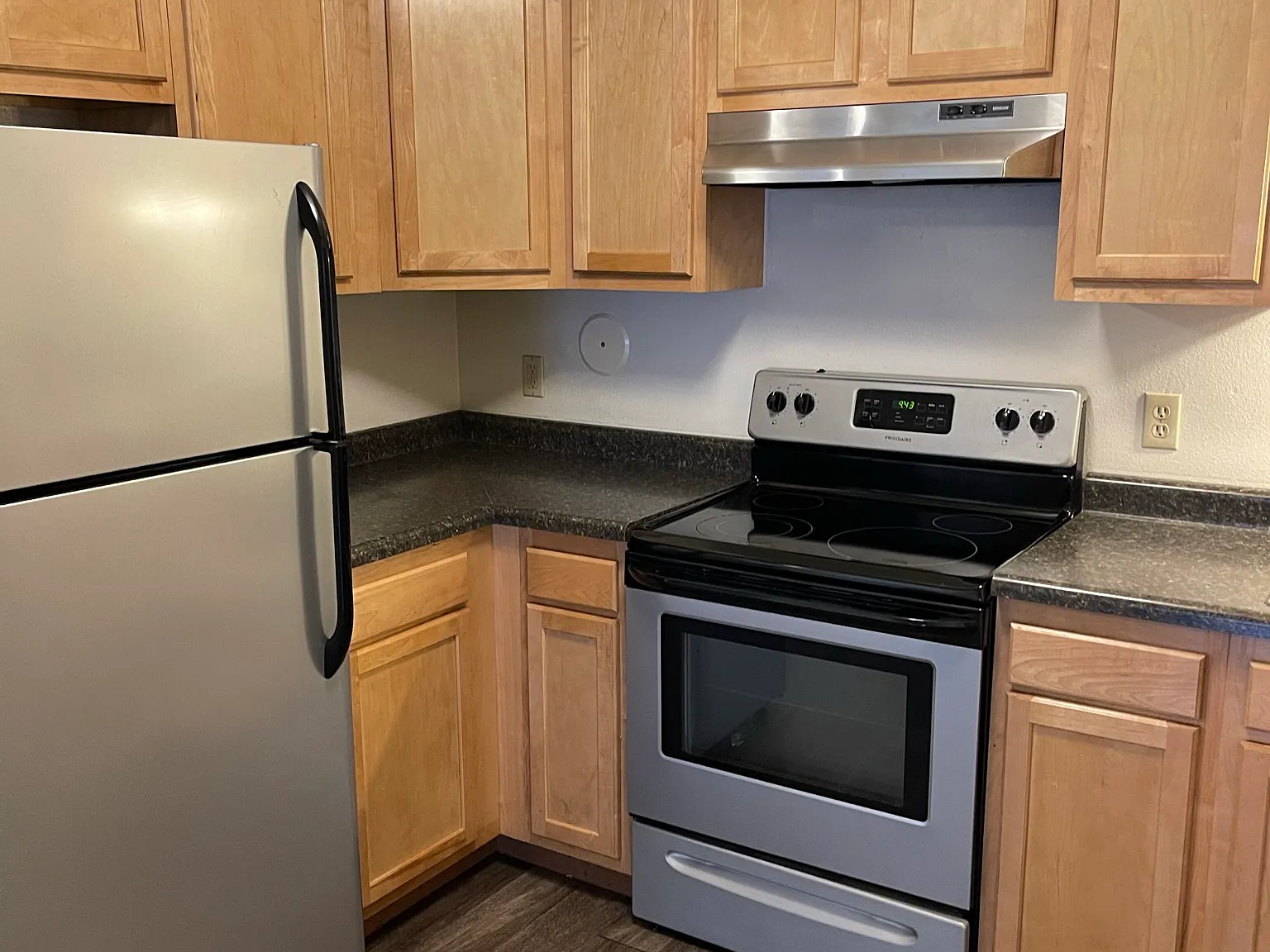 2 bed, $1,659 — Photo 3