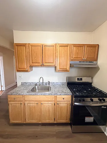 269 Norton St Photo 1