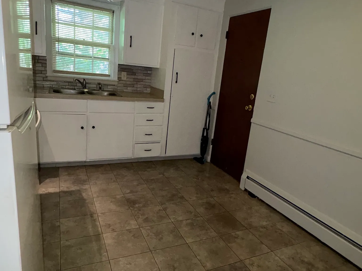 110 Summit St — Photo 3