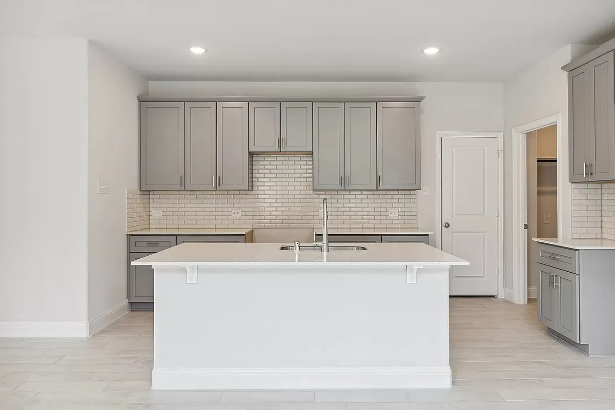 Kitchen - 604 Conestoga Pass
