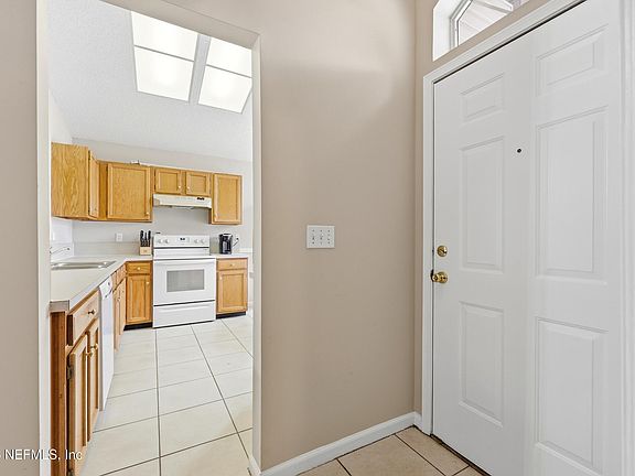5th image of 2856 SUTTON ESTATES Circle S