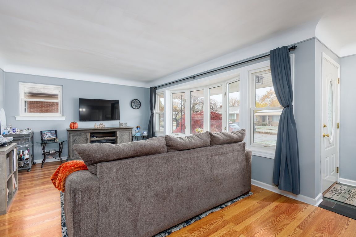 next background image