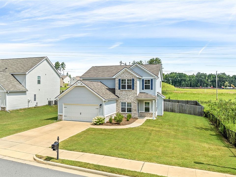 1st image of 2076 Sequoia Dr