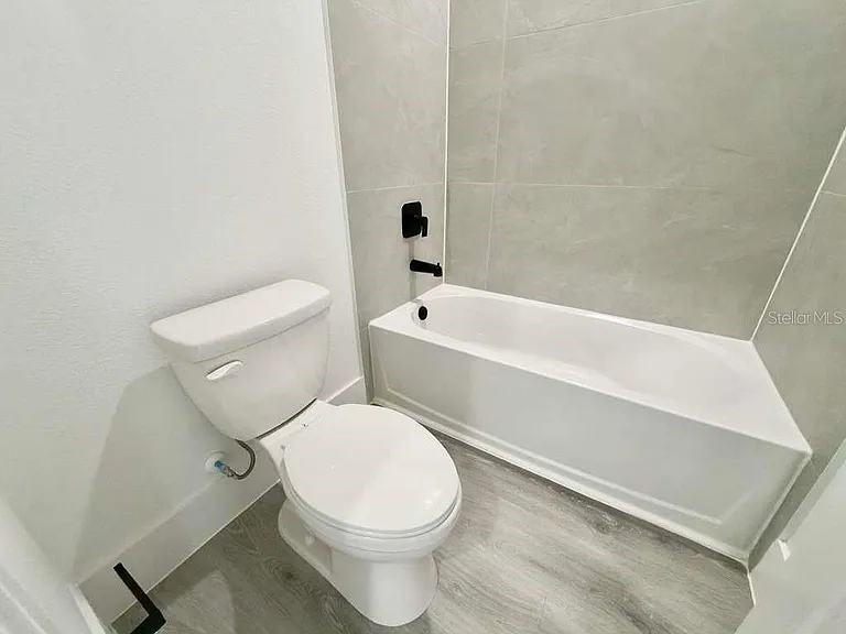 15775 SW 59th Avenue Rd — Photo 31