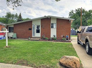34807 Florence St, Westland, MI 48185