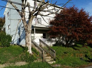 521 Main St., Isabella, PA 15447