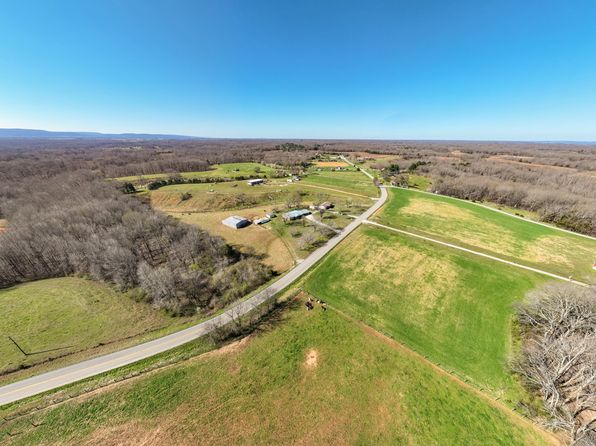423 Shady Grove Rd, Flintville, TN 37335
