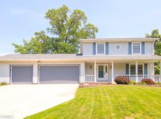 9116 Pleasant Lake Blvd, Parma, OH 44130
