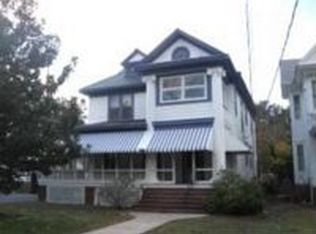 8 S Somerset Ave, Crisfield, MD 21817