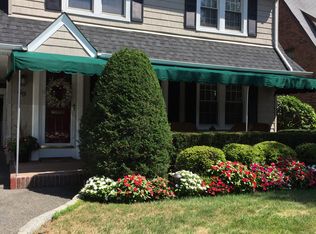 69 Adams St, Garden City, NY 11530