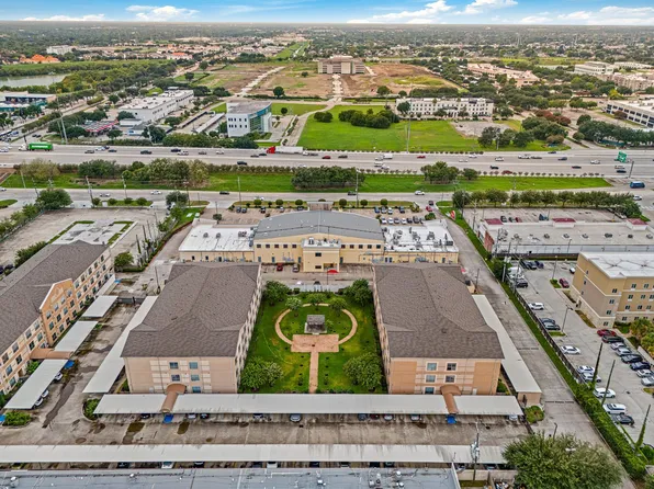 6611 W Sam Houston Pkwy S Unit 1E, Houston, TX 77072