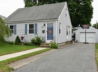 51 Lindesta Rd, Pawtucket, RI 02861