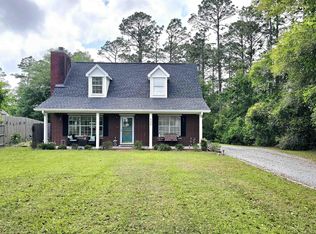 9399 Woodland Dr, Elberta, AL 36530