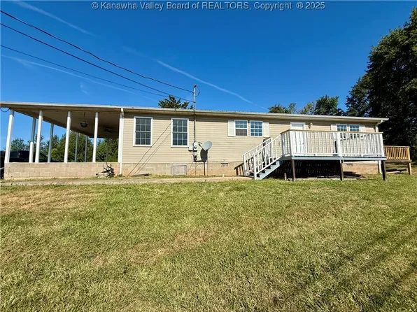 77 Ram Rd, Ripley, WV 25271