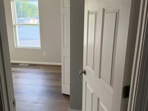 603 E Division St #1, Grand Island, NE 68801