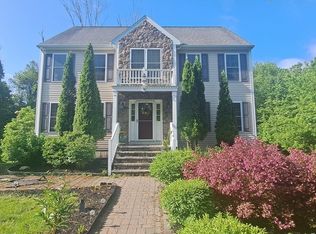 9 Falcon Ln, Haverhill, MA 01832