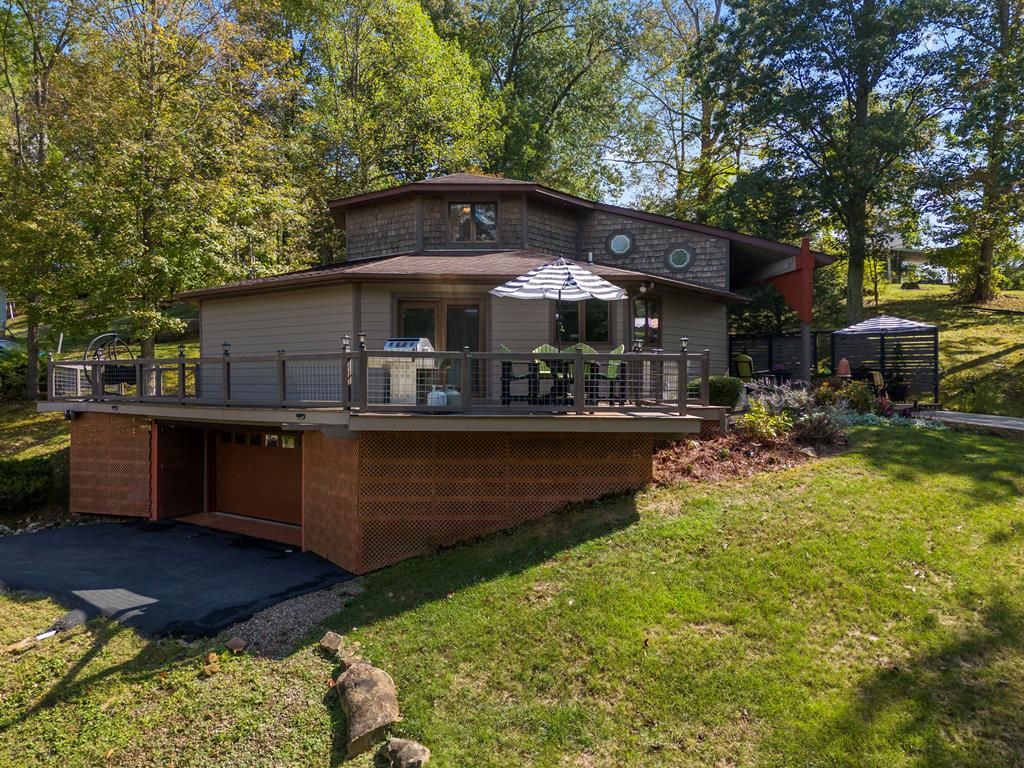 Real estate listing image