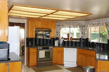 3rd image of 2687 Pepperdale Dr