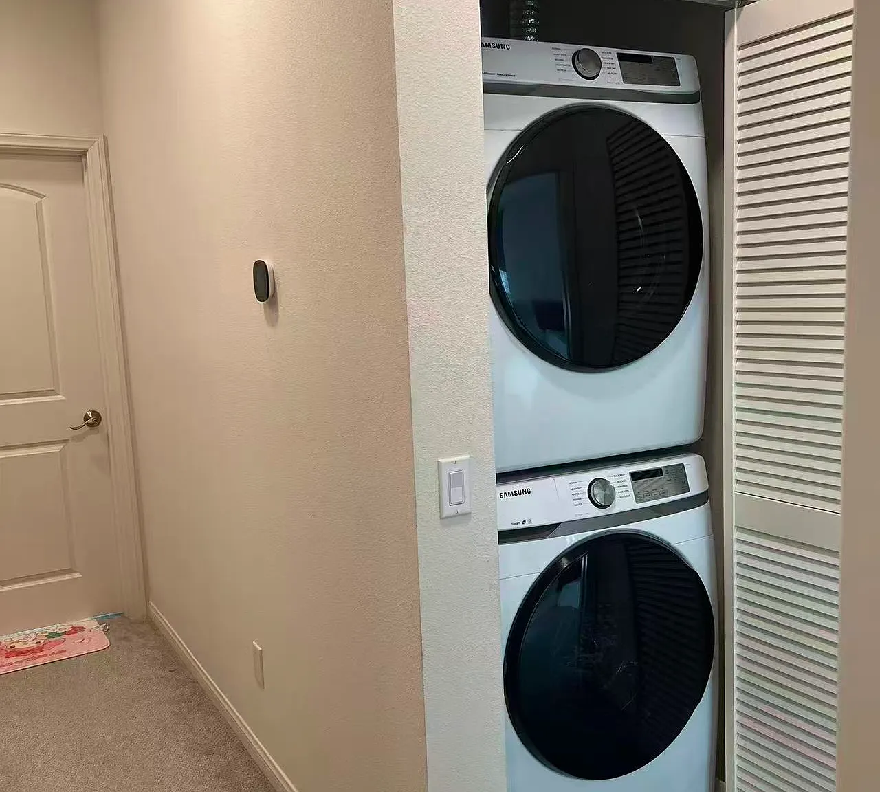 3 bed, 1740 sqft, $750 — Photo 2