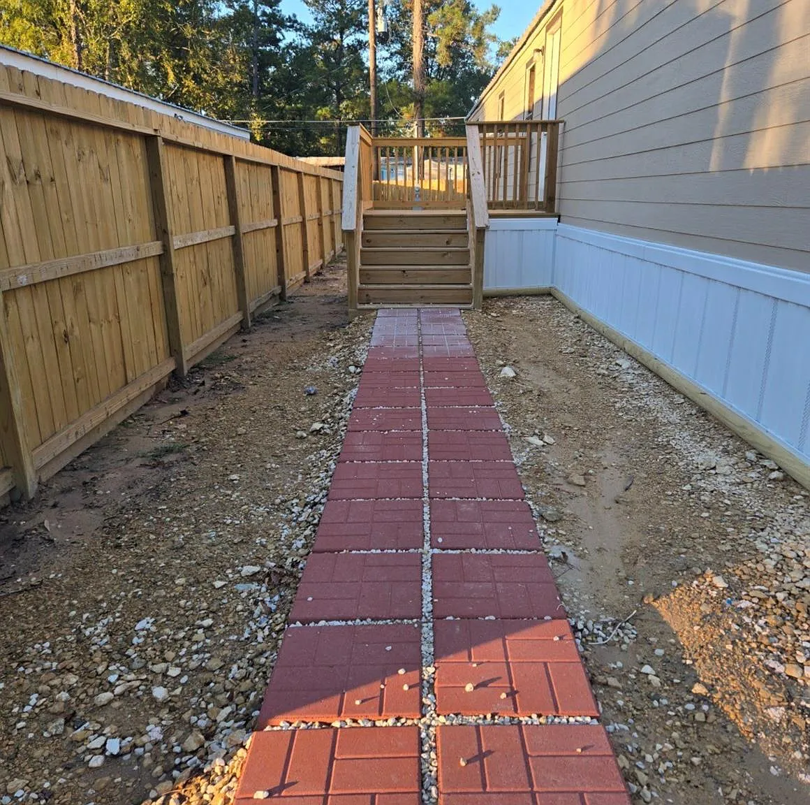 3 bed, $1,300 — Photo 2