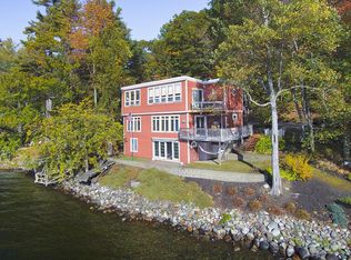 882 Memorial Dr, Winthrop, ME 04364