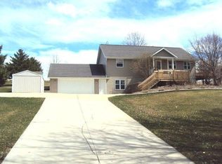 N2646 Lovers Lane Rd, Watertown, WI 53098