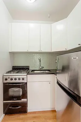 Rented by Town Residential | media 32