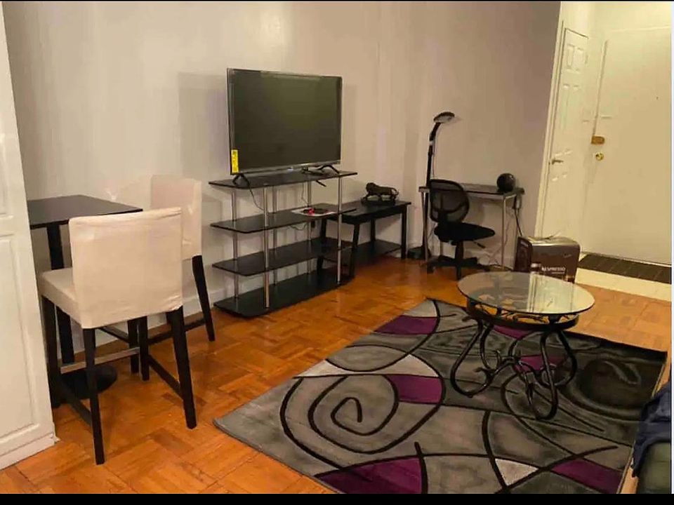 1st image of 1121 Arlington Blvd APT 946