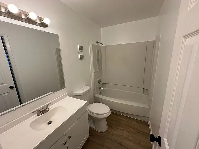 3807 Khayyam Ave — Photo 10