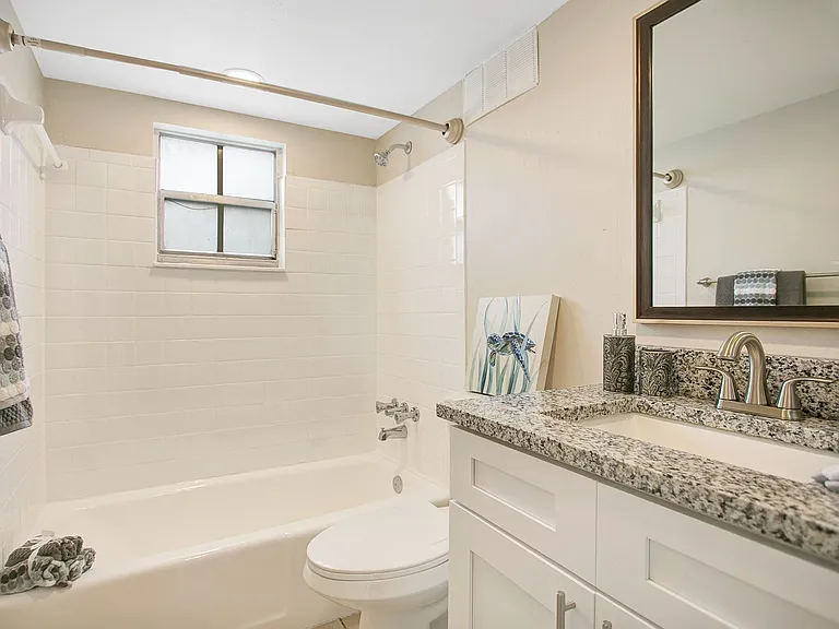 1223 Pamela St — Photo 6