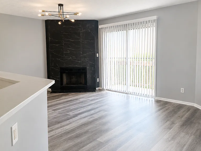 121 Cape Dorey Dr — Photo 3
