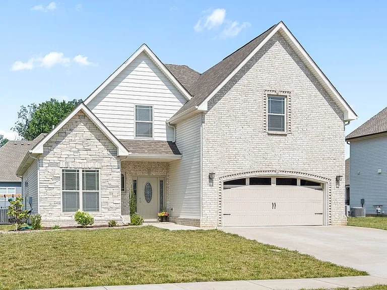 516 Bowden Dr — Photo 1