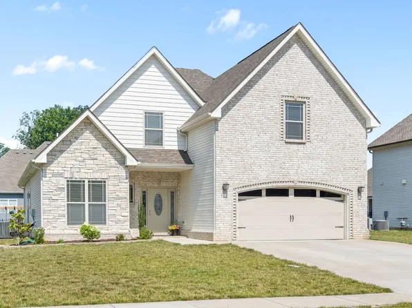 516 Bowden Dr, Clarksville, TN 37043