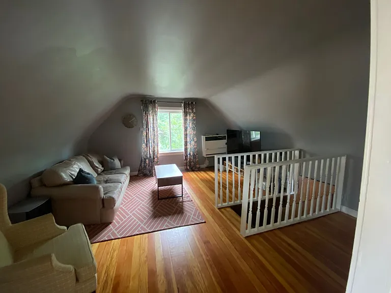 2625 N Central Park Ave — Photo 4