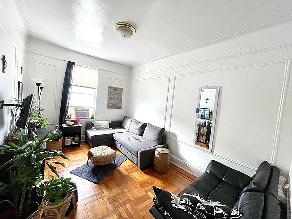 3rd image of 28-32 45th St #2R