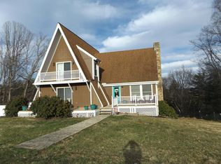 2148 Monorat Rd, Woodlawn, VA 24381